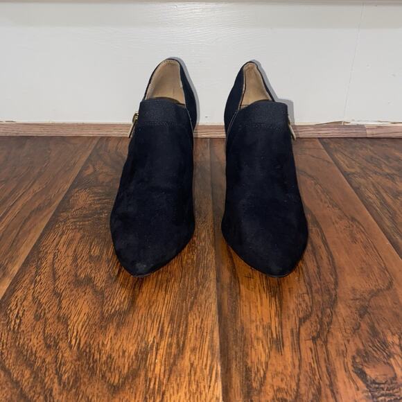 CALVIN KLEIN Black Suede Booties Sz 6.5 Gold Side Zip Stiletto Heel Chic Sexy - Picture 3 of 7